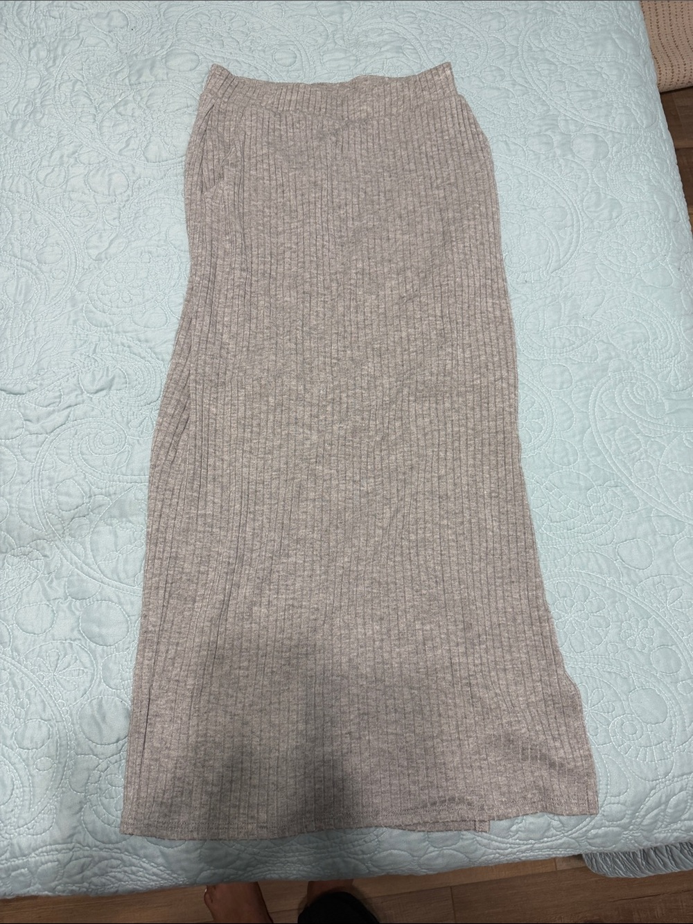 Ribbed Knit Maxi Skirt - Grey